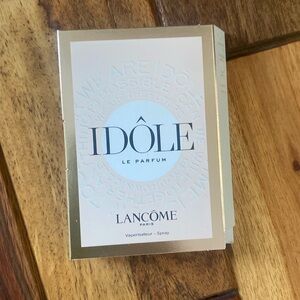 Free add-on Lancôme Idole Perfum